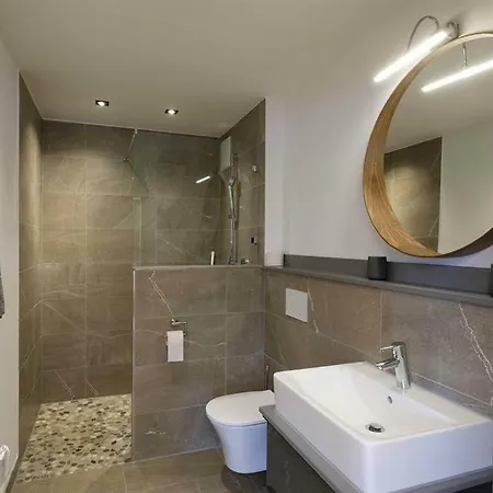 Buckwinkel Hues Apartament *